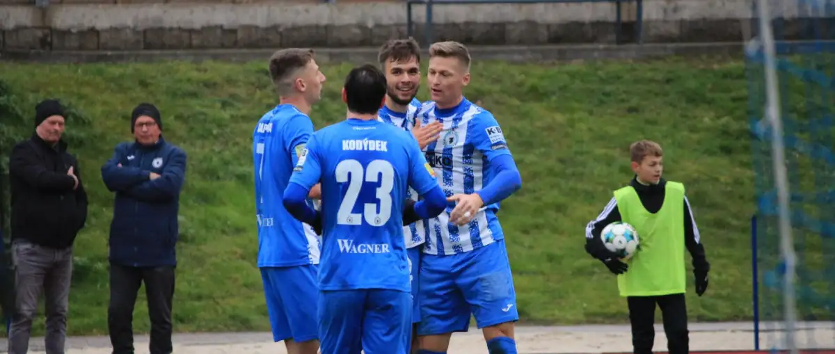 Jiskra nadělila pětku Královu Dvoru a Benfika zakončila podzim domácí porážkou