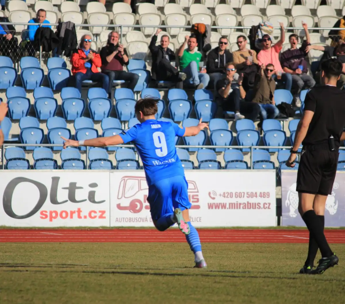 Vítězný vstup do jara a porážka v generálce Benfiky