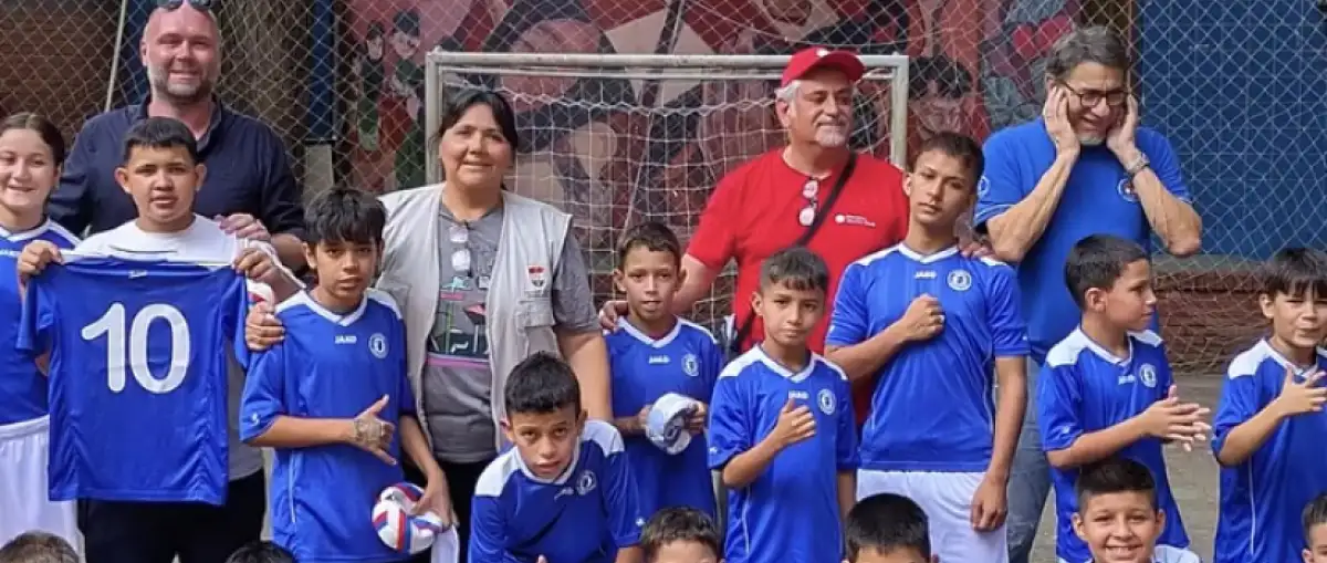 Darované dresy pro čtvrť La Chacarita