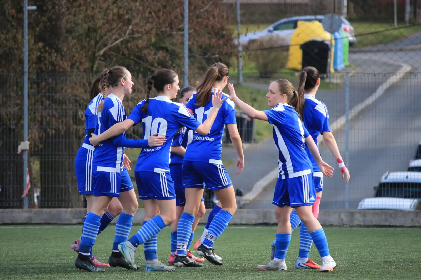 Jarní triumf žen a první body Benfiky!